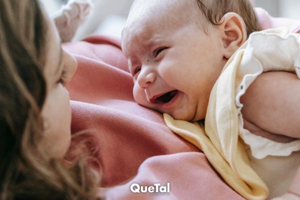 Gastó 100 mil dólares para finalmente convertirse en mamá y ahora se arrepiente